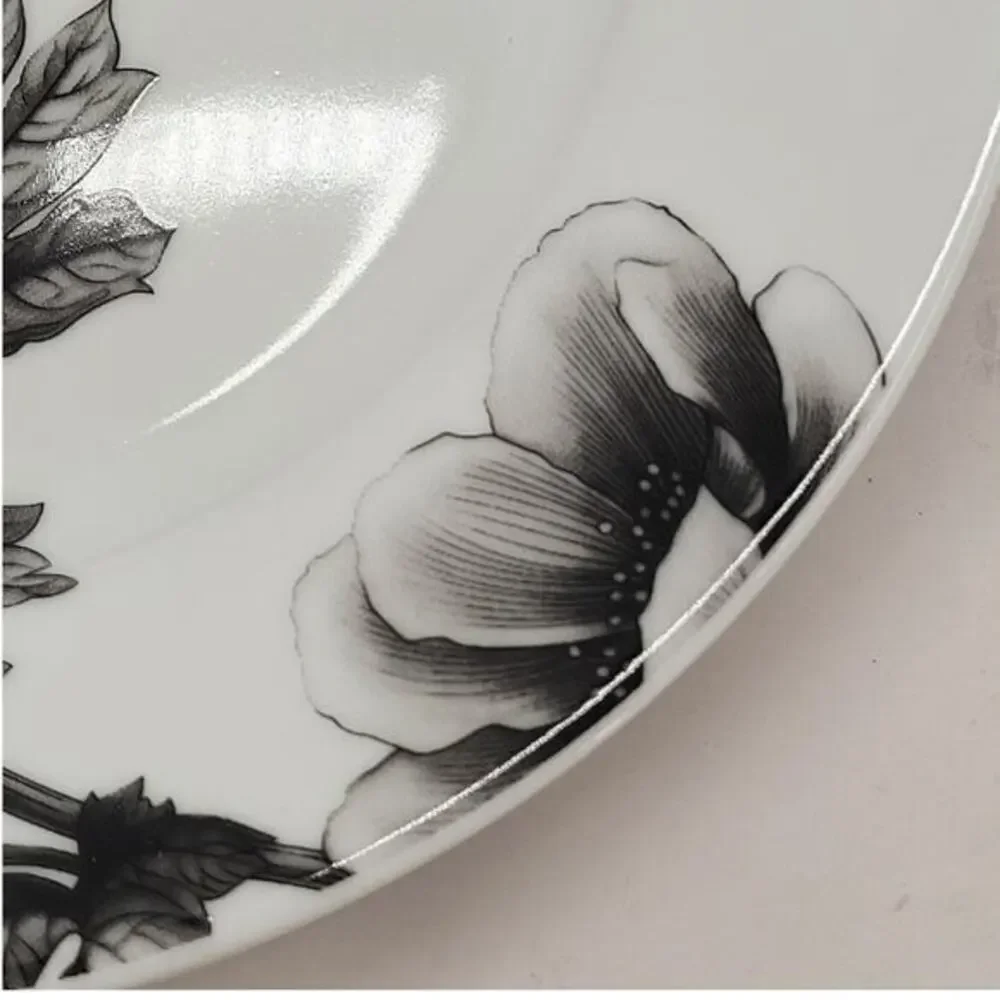 Spode BLACK PEONY 7.5